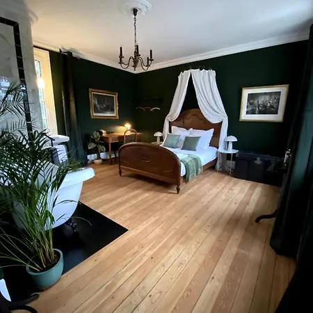 D'hôtes Lou - Château Le Bas Bleu Séjour chez l'habitant Quesnoy-le-Montant