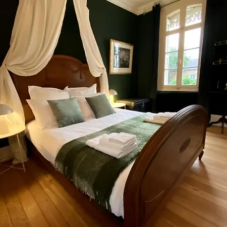 D'hôtes Lou - Château Le Bas Bleu *