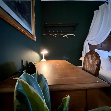 D'hôtes Lou - Château Le Bas Bleu *