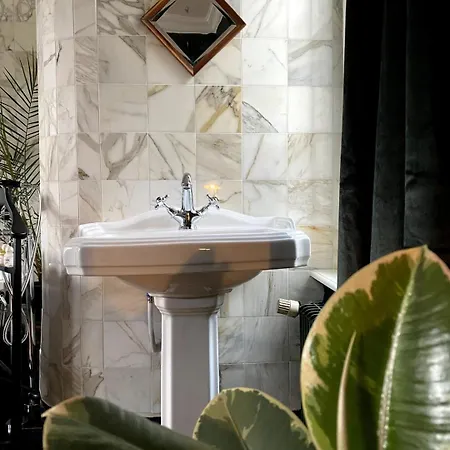 Séjour chez l'habitant D'hôtes Lou - Château Le Bas Bleu Quesnoy-le-Montant