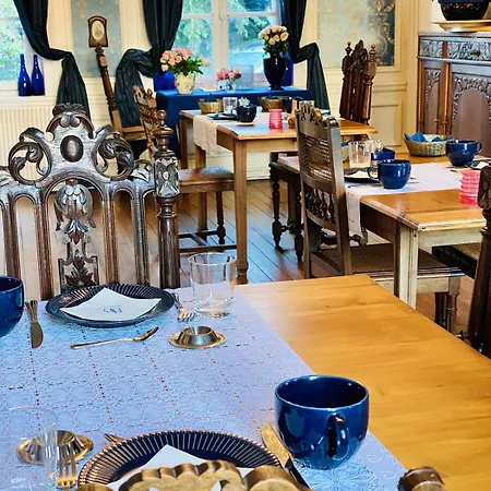 D'hôtes Lou - Château Le Bas Bleu *