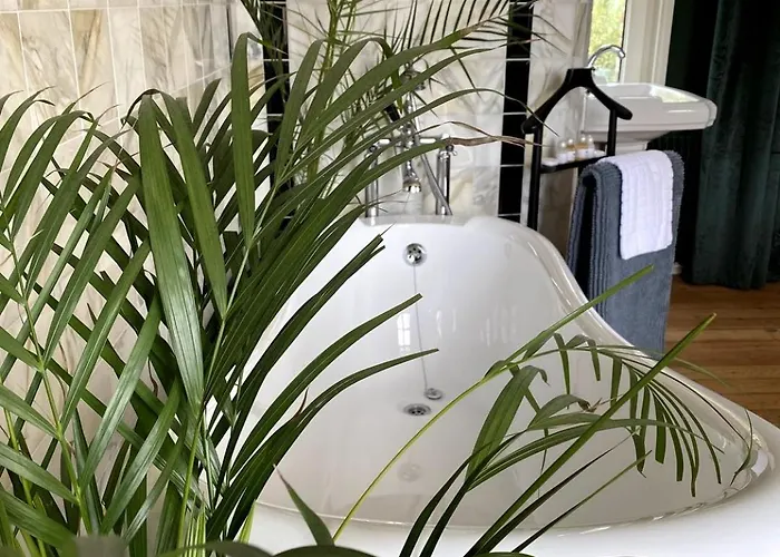 D'hotes Lou - Chateau Le Bas Bleu * Quesnoy-le-Montant