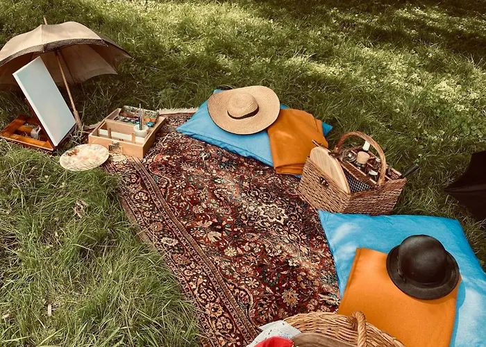 D'hotes Lou - Chateau Le Bas Bleu Homestay Quesnoy-le-Montant